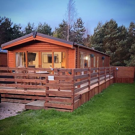 Hazel Oaks, Beautiful Lodge With Hot Tub - Sleeps 6 - Felmoor Park Morpeth Exterior foto